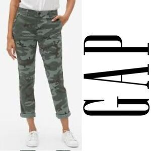 Gap Girlfriend Camo Chino Pant Size 10